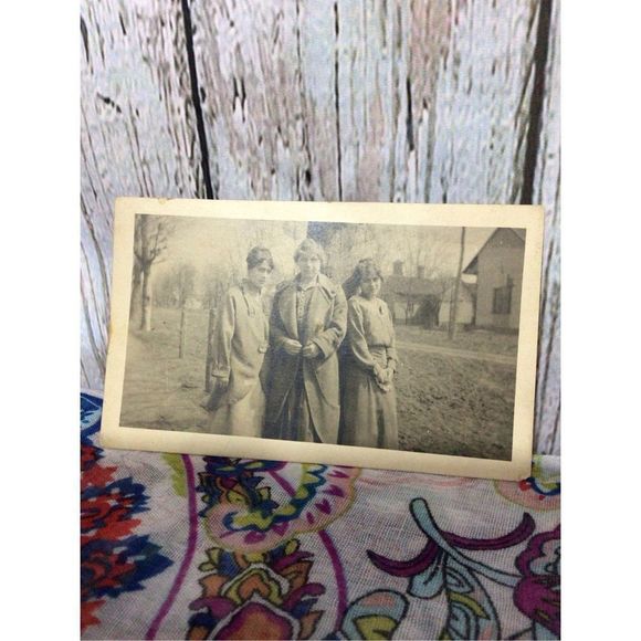 Antique Real Photo Postcard ~ 3 Sisters ~ Esther, Ruth, and Emma Harshman Early - Picture 12 of 12